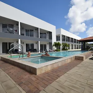 Hotel Arena Aruba - Few Steps From Eagle Beach!